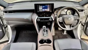 Toyota Harrier 2.0 2020 White