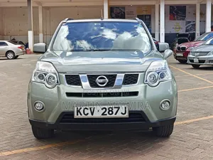 Nissan X-Trail 2013 Green