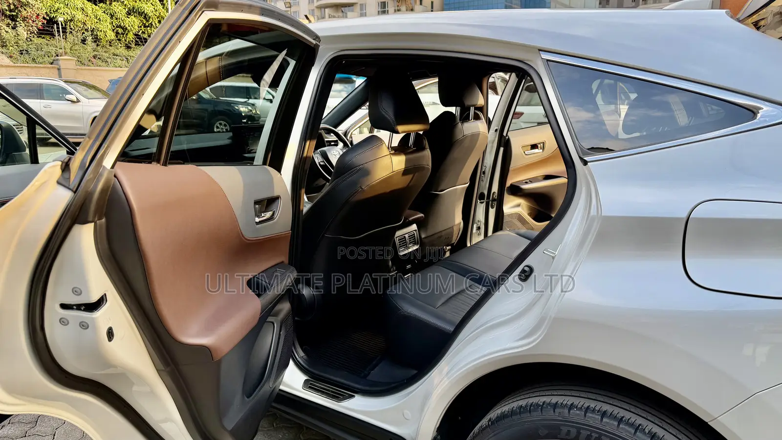 Toyota Harrier 2.0 2020 White