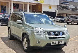Nissan X-Trail 2013 Green