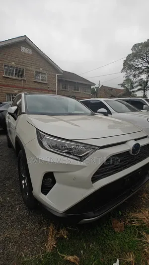 Toyota RAV4 Hybrid 2019 White