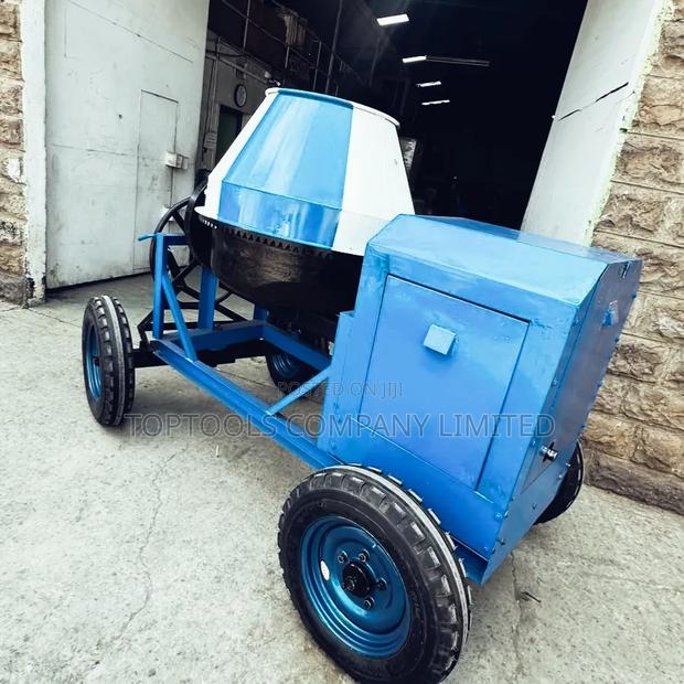 Diesel Engine Concrete Mixer 300liters - thumbnail 2