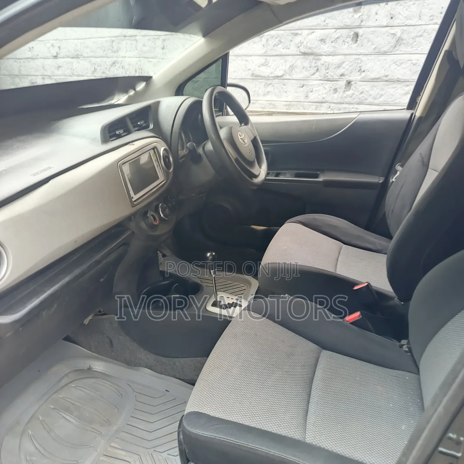Toyota Vitz 2013 Black