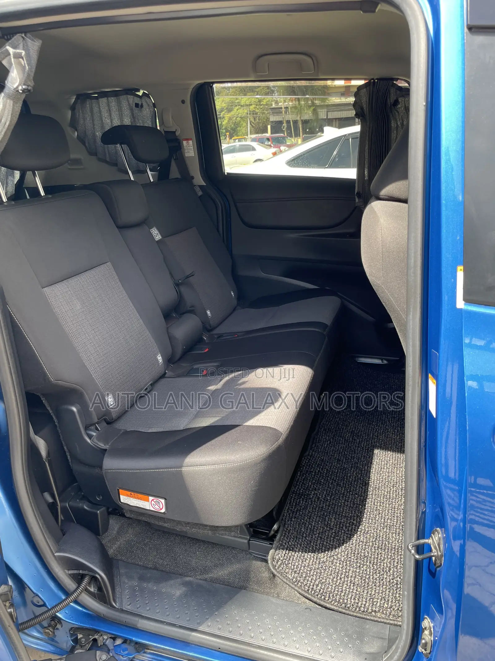 Toyota Sienta 2019 Blue