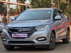 Honda Vezel 2018 Silver