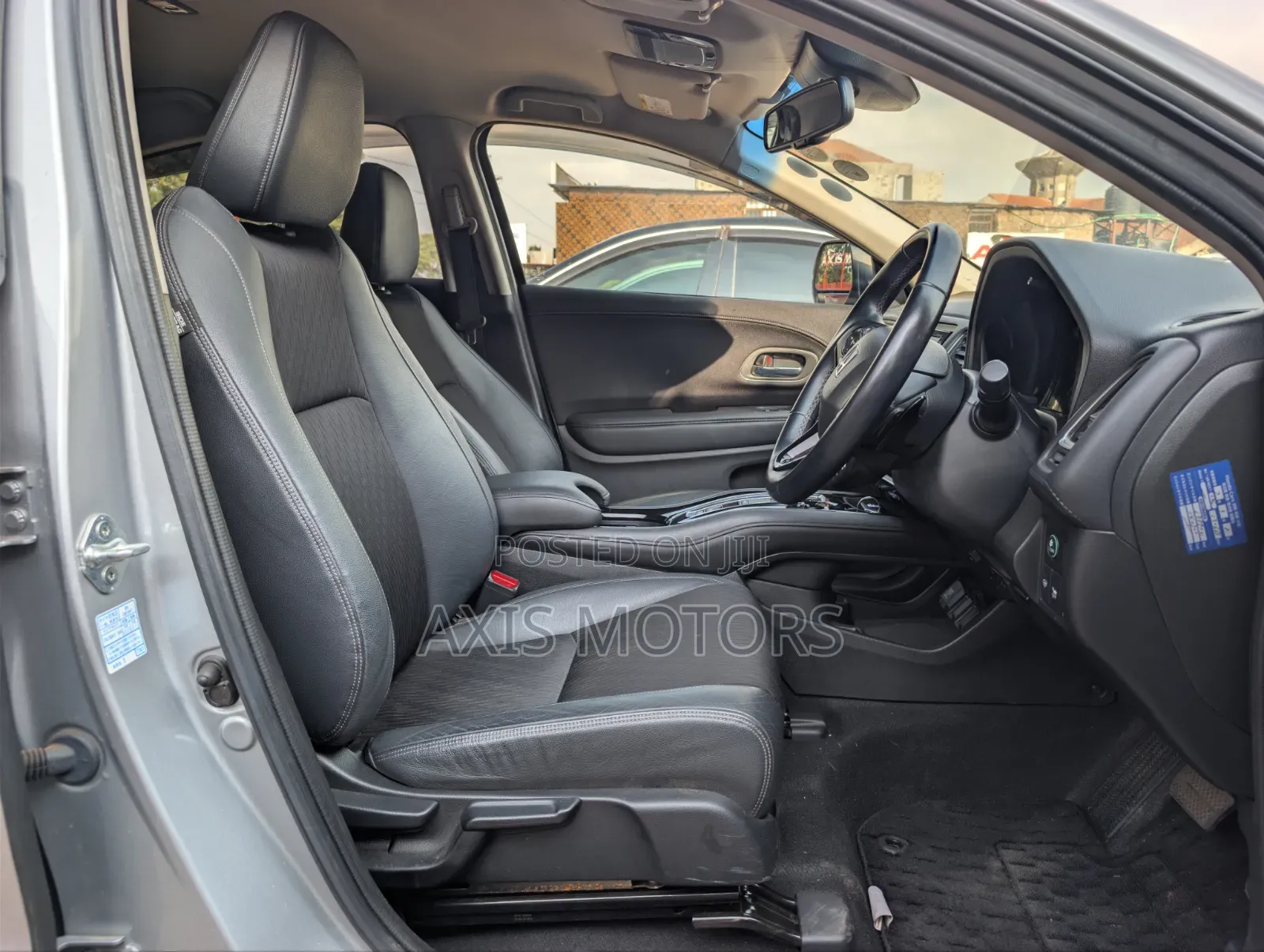 Honda Vezel 2018 Silver