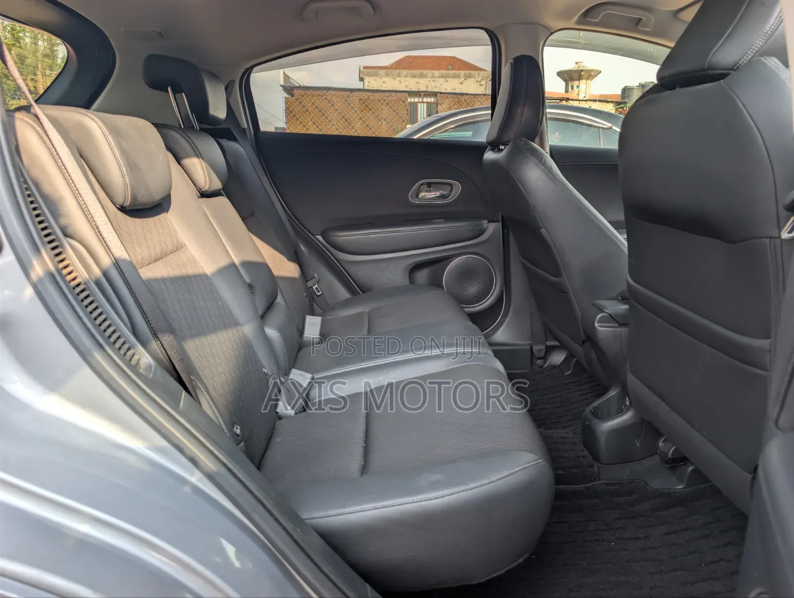 Honda Vezel 2018 Silver
