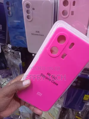 "Mi 13c Hot Pink Matte Silicone Phone Case