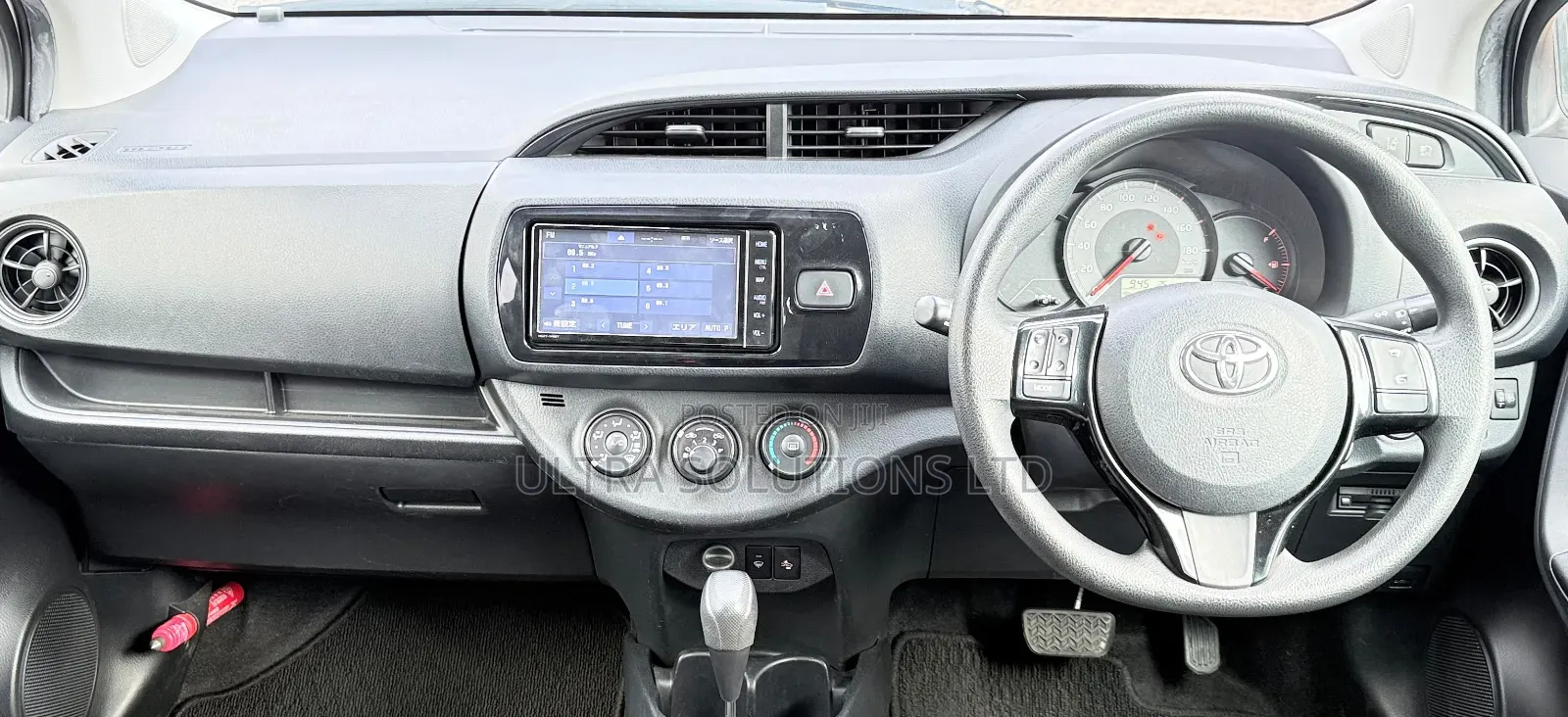 Toyota Vitz 2019 Pearl