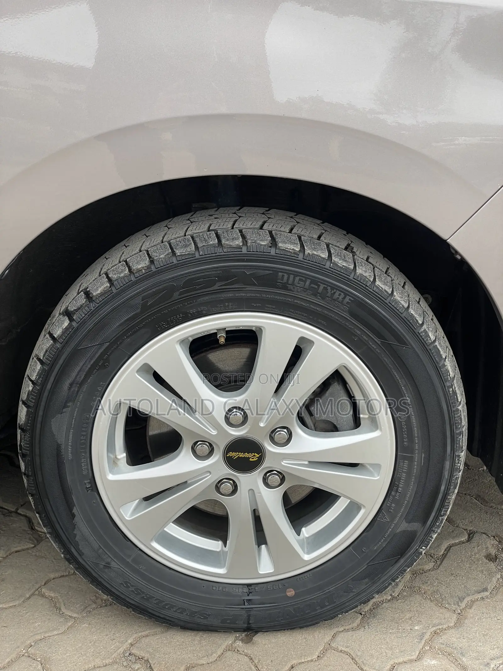 Toyota Voxy 2020 Gold