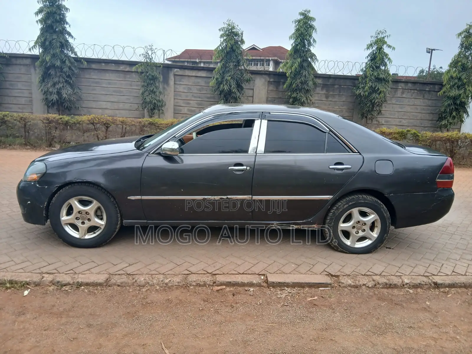 Toyota Mark II 2001 Gray