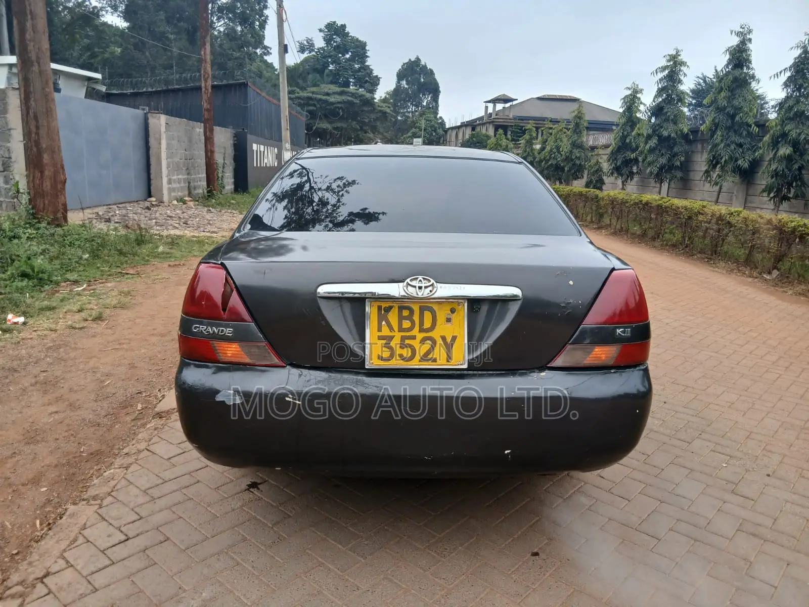 Toyota Mark II 2001 Gray