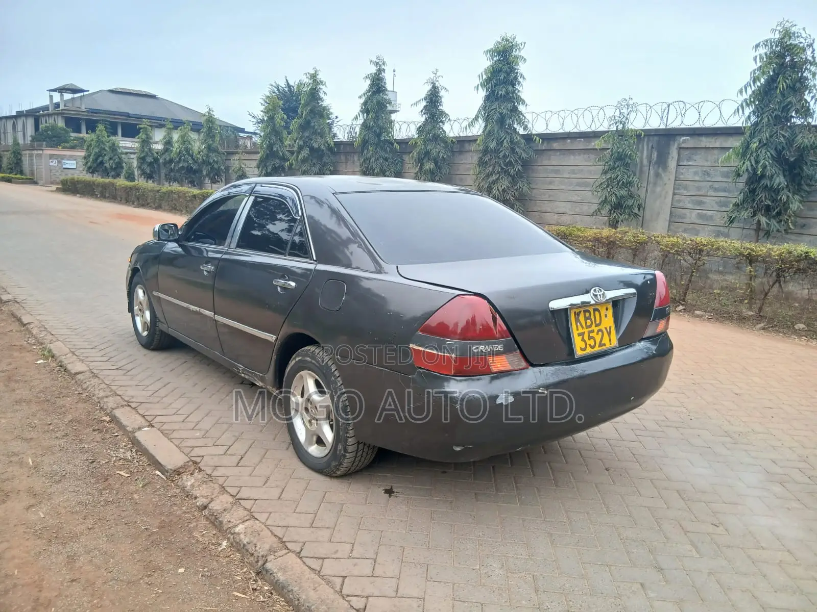 Toyota Mark II 2001 Gray