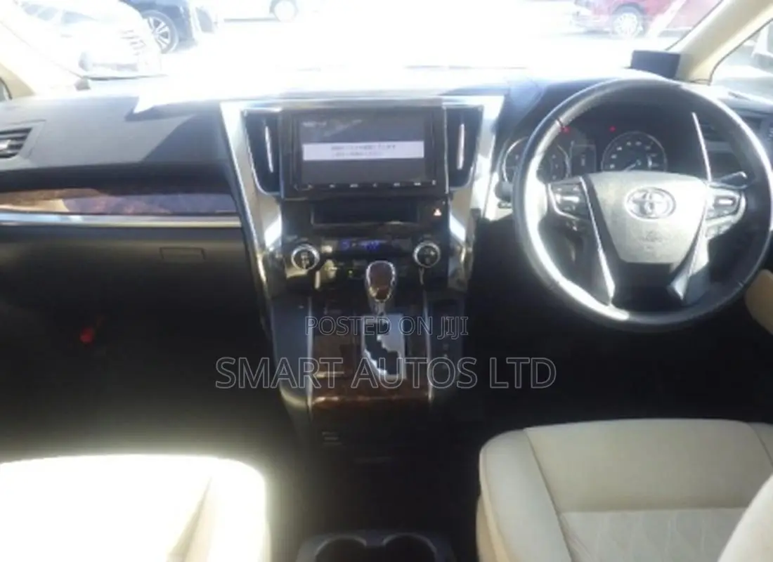 Toyota Alphard 2019 Pearl