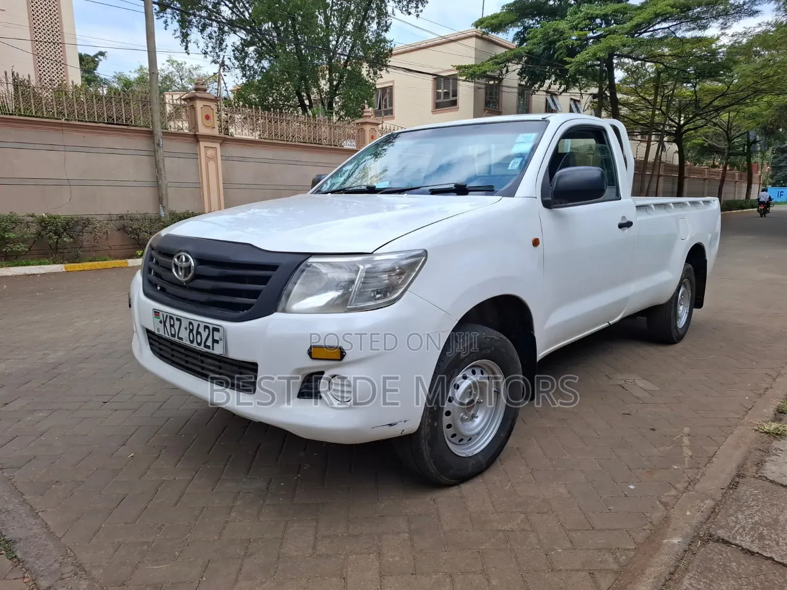 Toyota Hilux 2014 Pearl