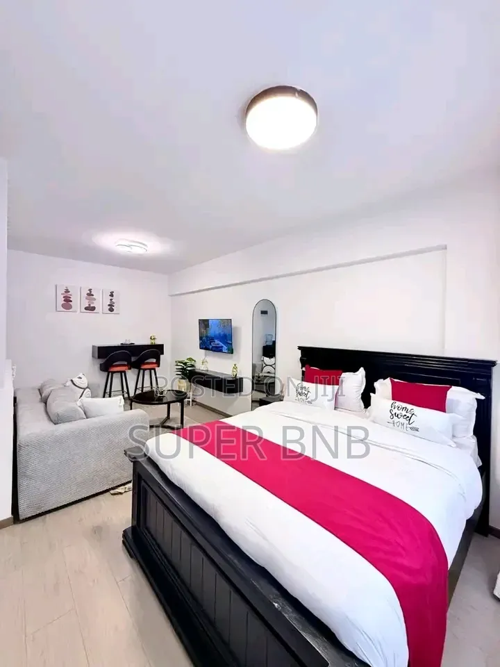 Hstudio Airbnb in Kilimani,Nairobi Kenya
Golden Mango Heights