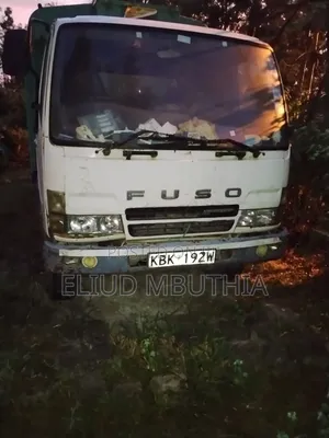 Mistrubish Fuso Fighter 2008 White