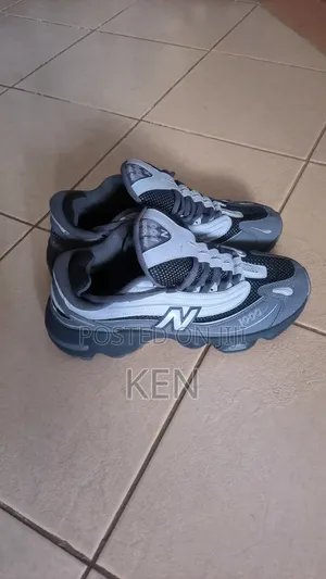 New Balance 1000