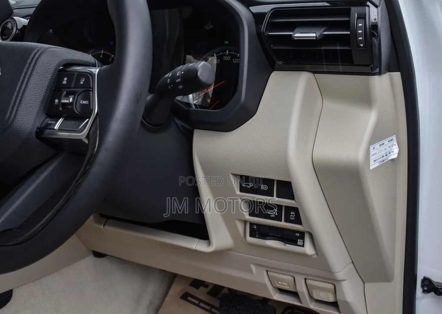 Toyota Land Cruiser LC300 2023 Pearl