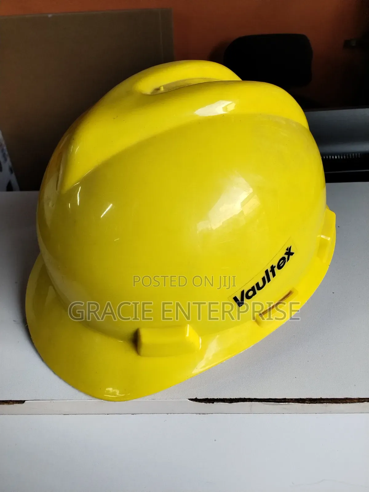 Vaultex Safety Helmet / Heavy Duty Helmet