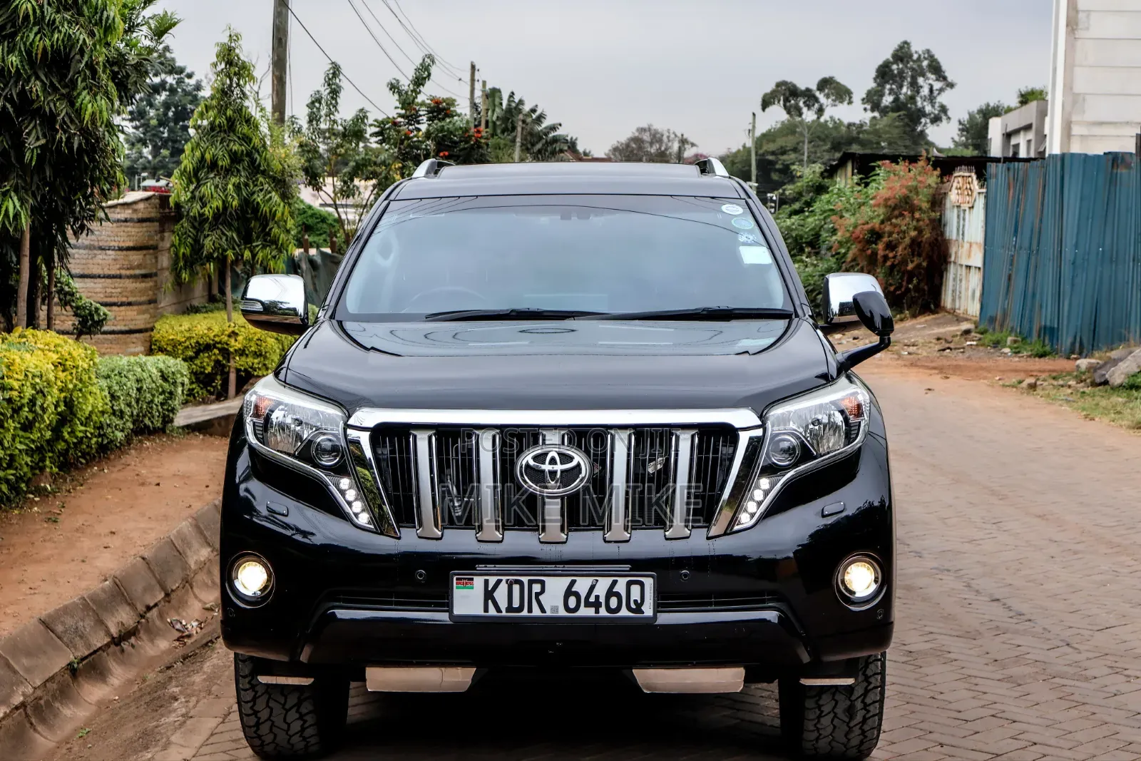 Toyota Land Cruiser Prado 2017 Black