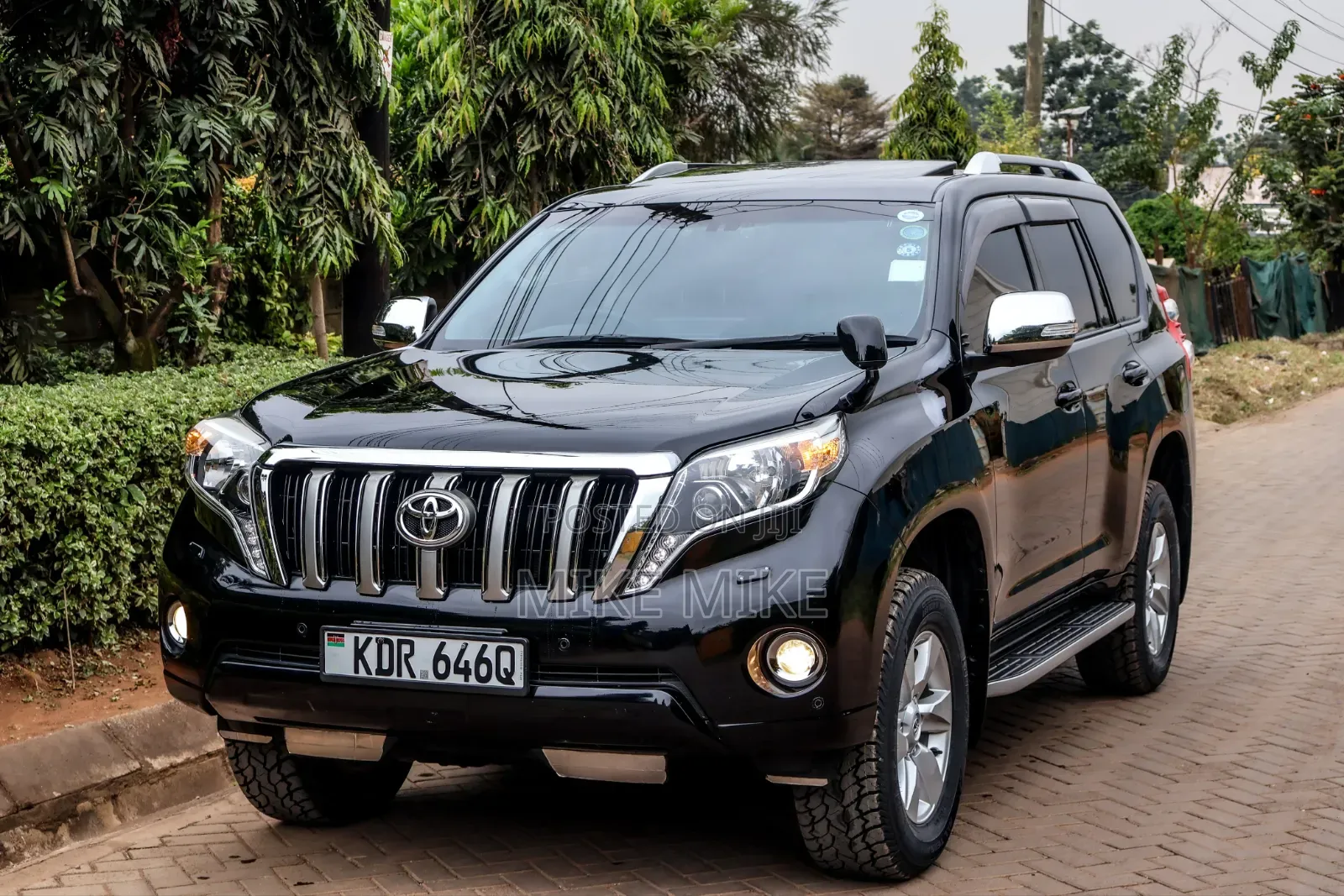 Toyota Land Cruiser Prado 2017 Black