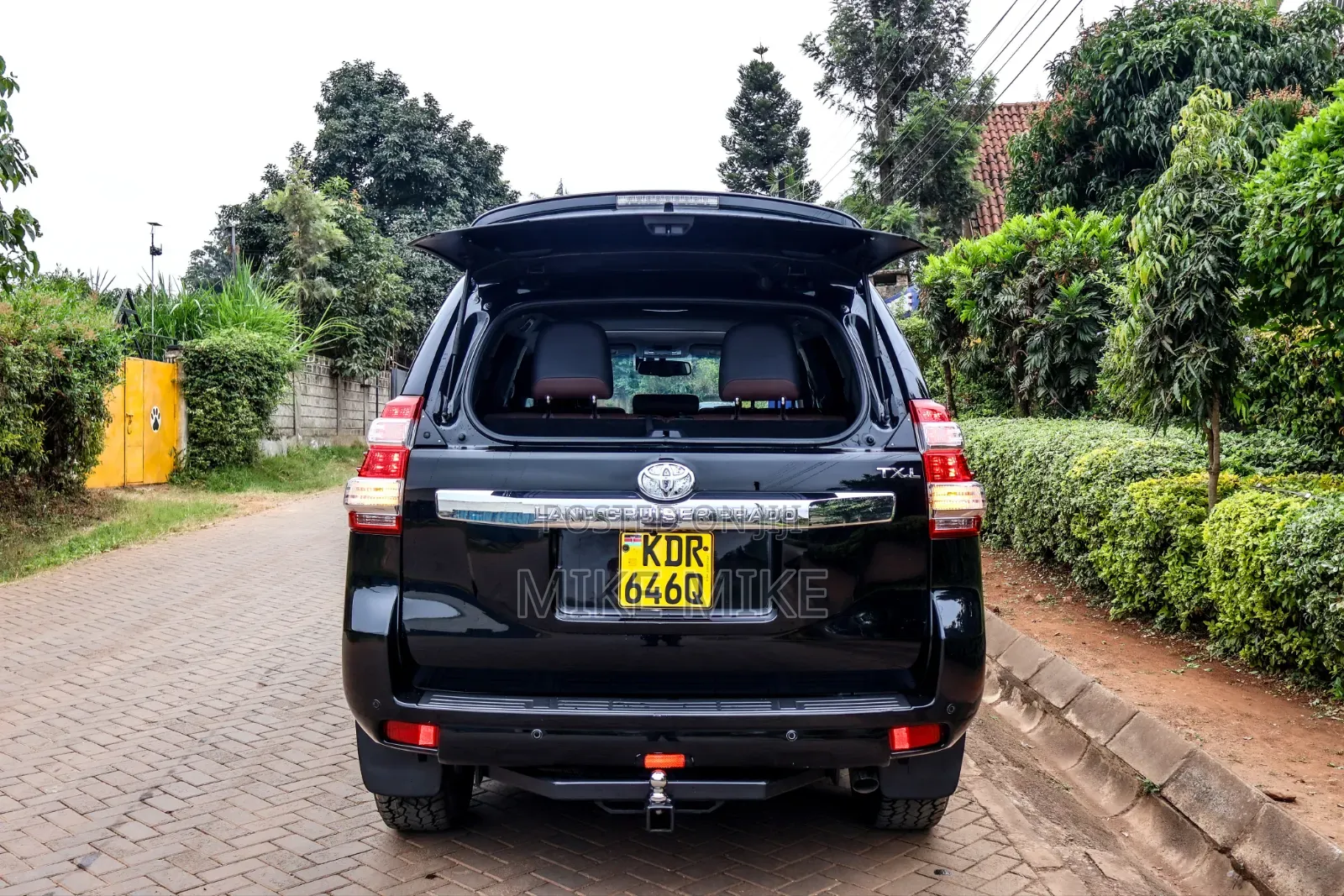 Toyota Land Cruiser Prado 2017 Black