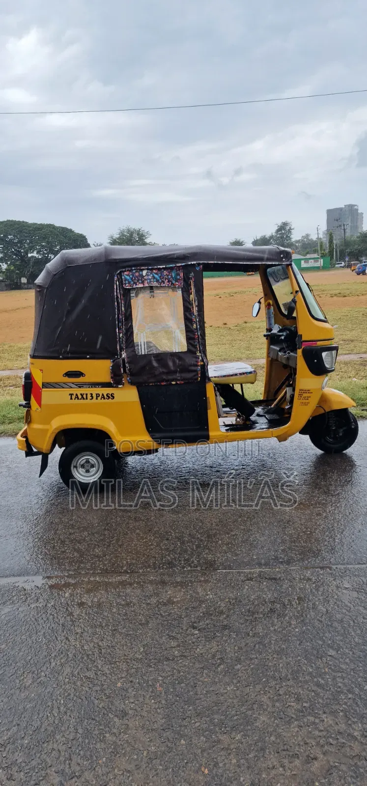 TVS King Deluxe Plus iTouch Start 2025 Yellow