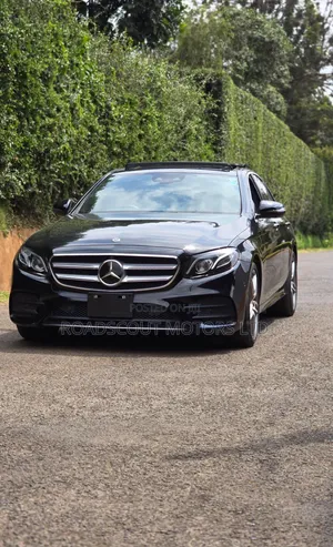 Mercedes-Benz E300 2019 Black