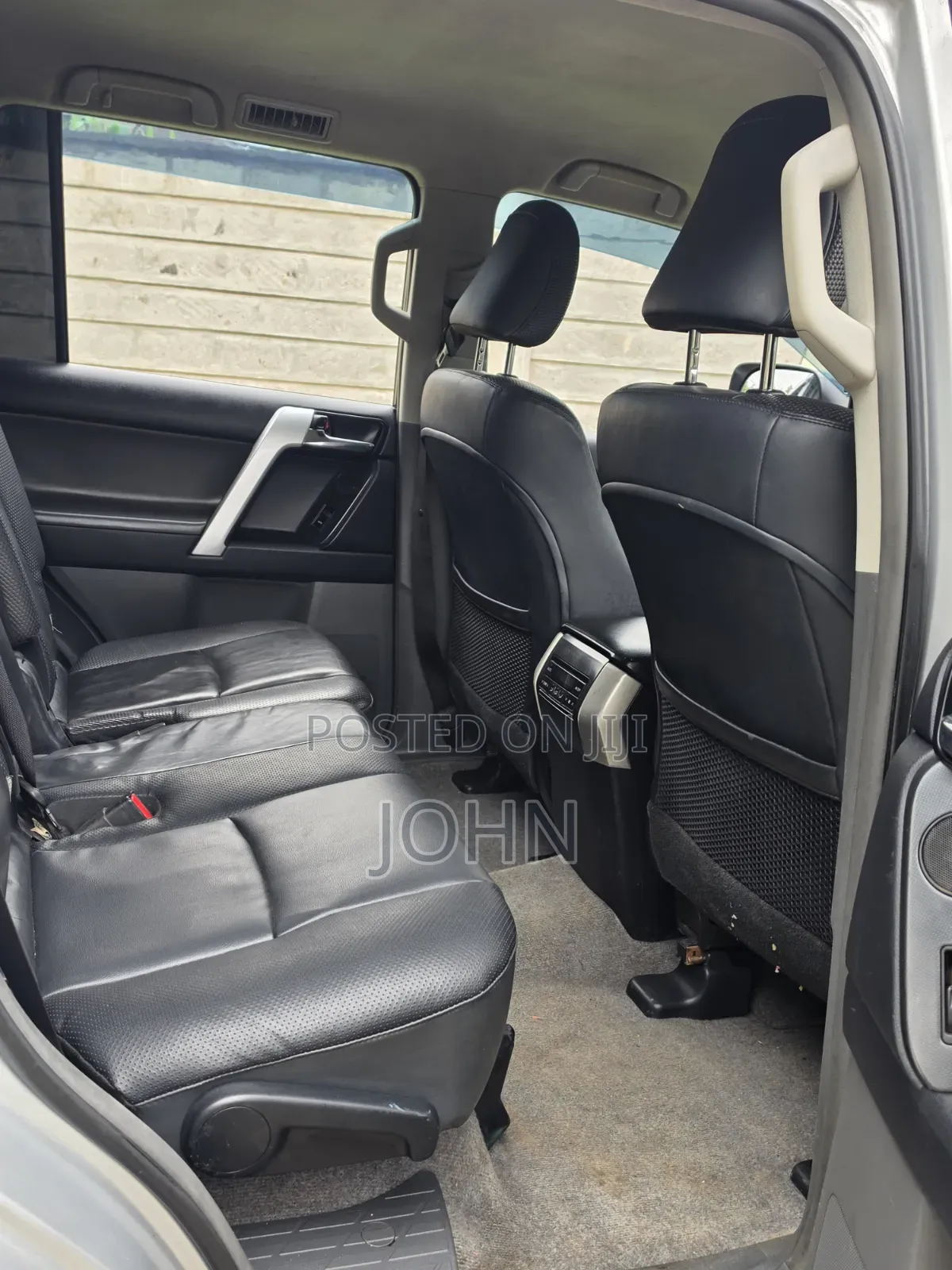 Toyota Land Cruiser Prado 2012 Silver