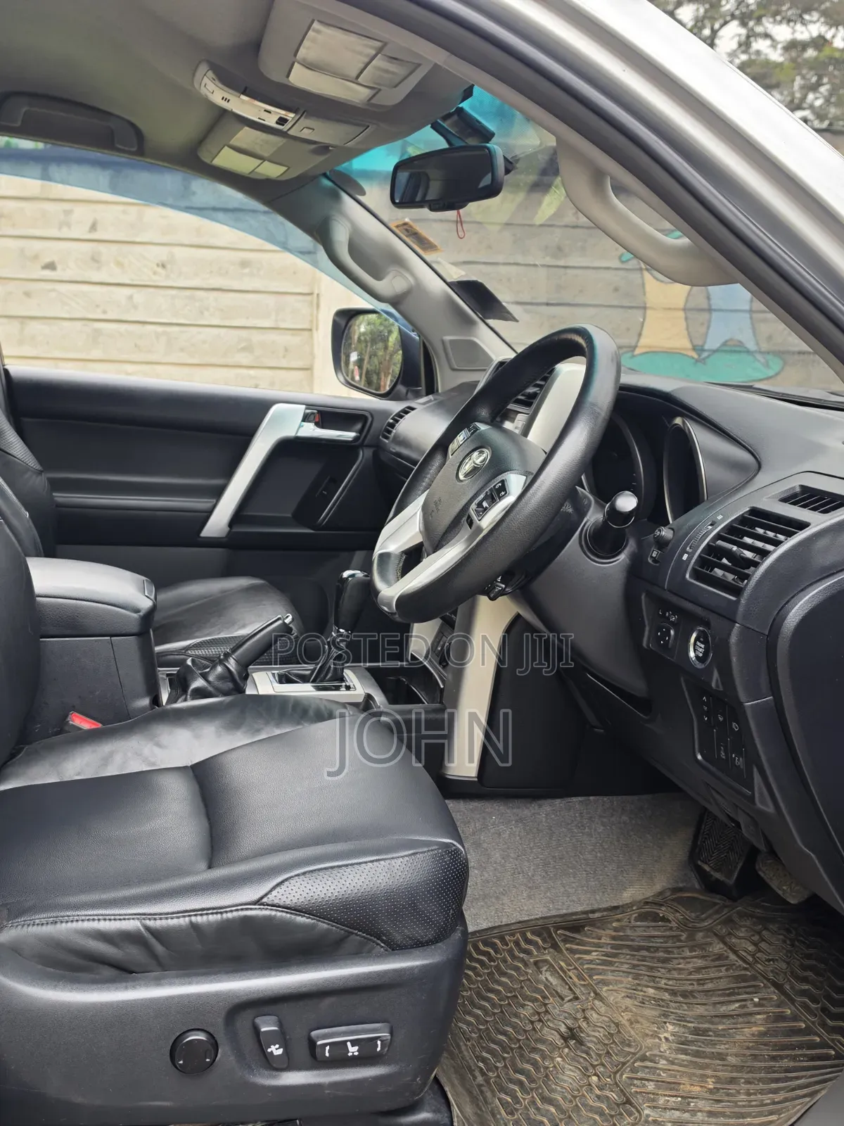 Toyota Land Cruiser Prado 2012 Silver