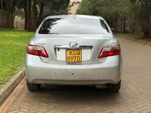 Toyota Camry 2011 Silver
