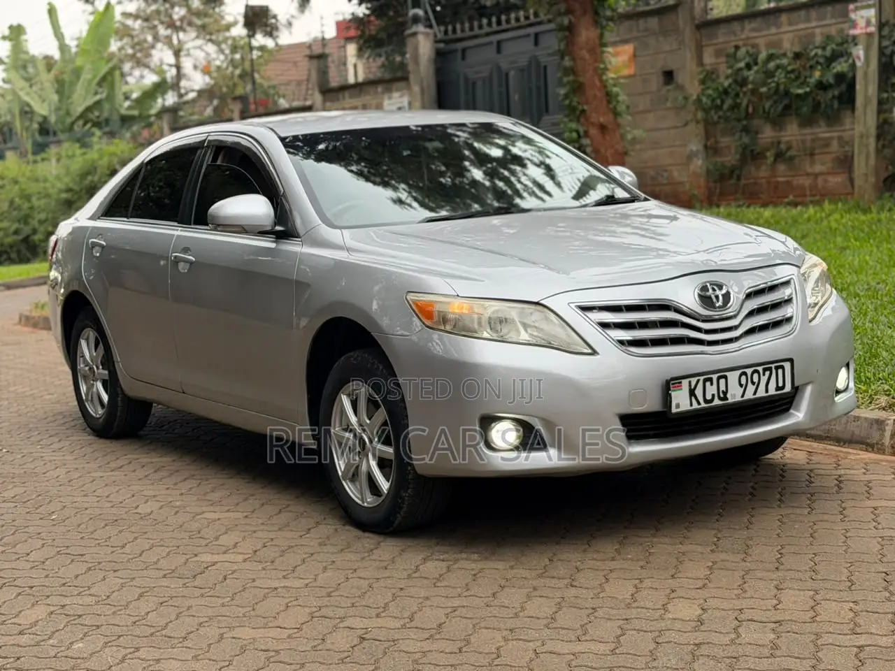 Toyota Camry 2011 Silver