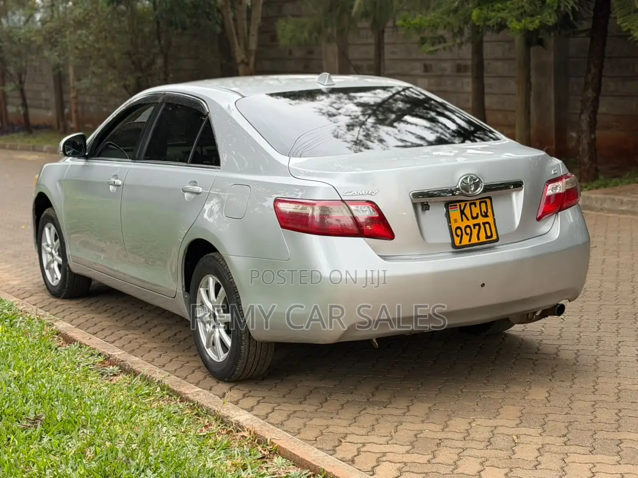 Toyota Camry 2011 Silver
