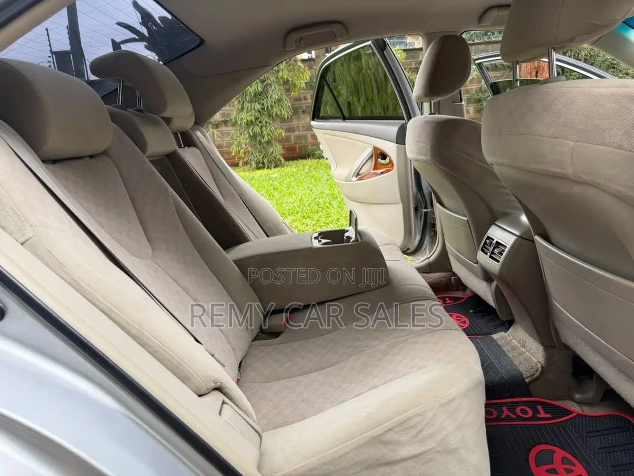 Toyota Camry 2011 Silver