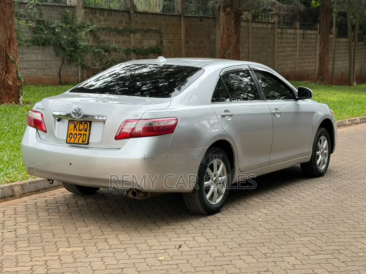 Toyota Camry 2011 Silver