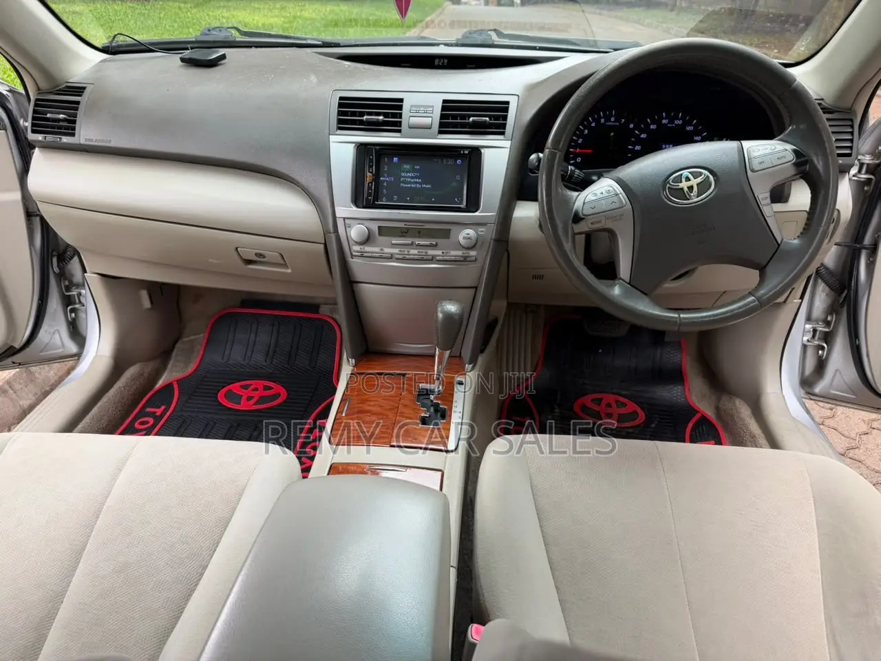 Toyota Camry 2011 Silver
