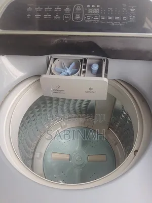Washing Machine 2 In1 11kgs With 10 Yrs Warrant. 1 Yr Old From Dubai