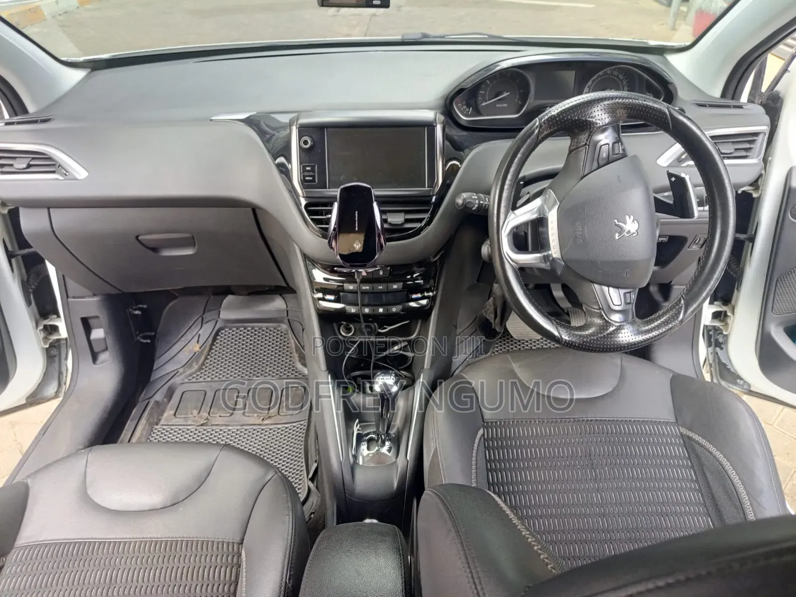 Peugeot 208 2014 White