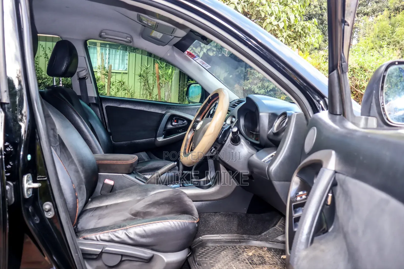 Toyota Vanguard 2013 Black