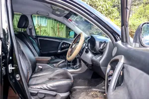 Toyota Vanguard 2013 Black