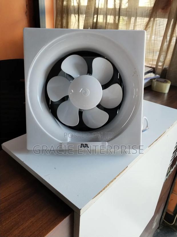 6" Plastic Exhaust Fan