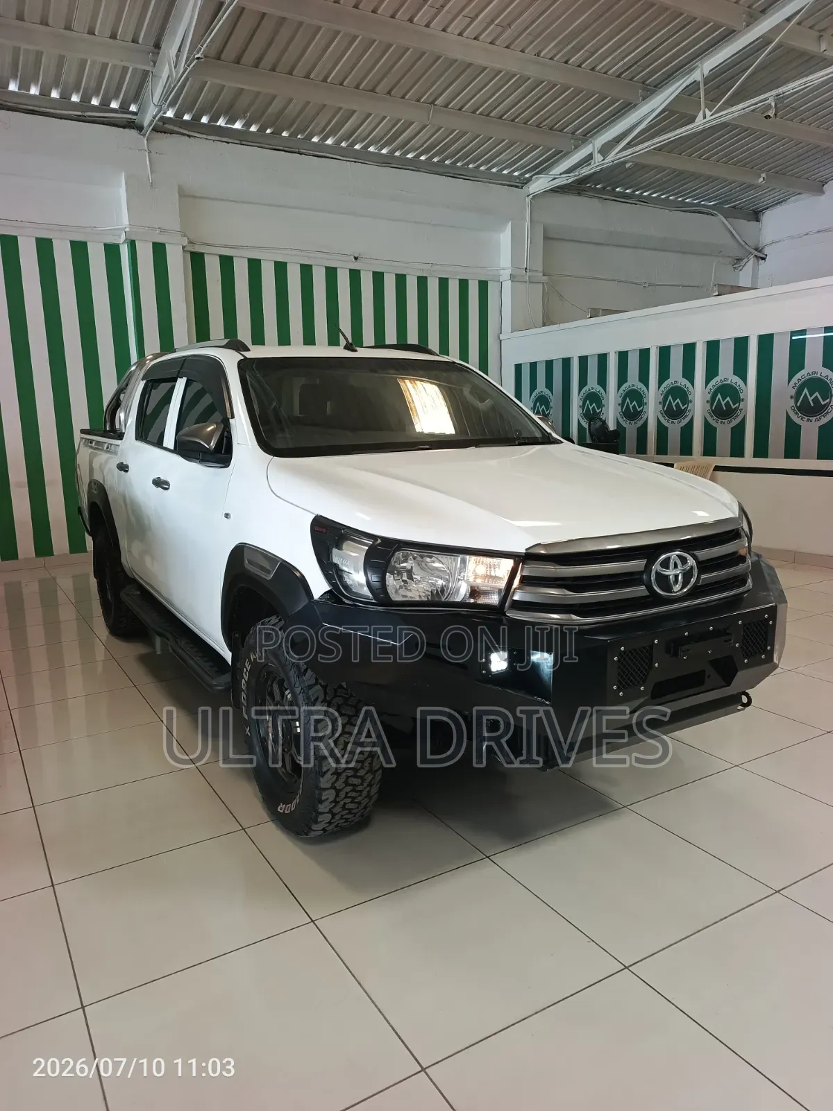 Toyota Hilux 2019 White