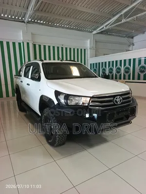 Toyota Hilux 2019 White
