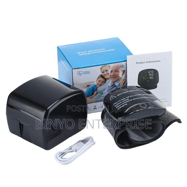 Wrist Electronic Sphygmomanometer - thumbnail 2