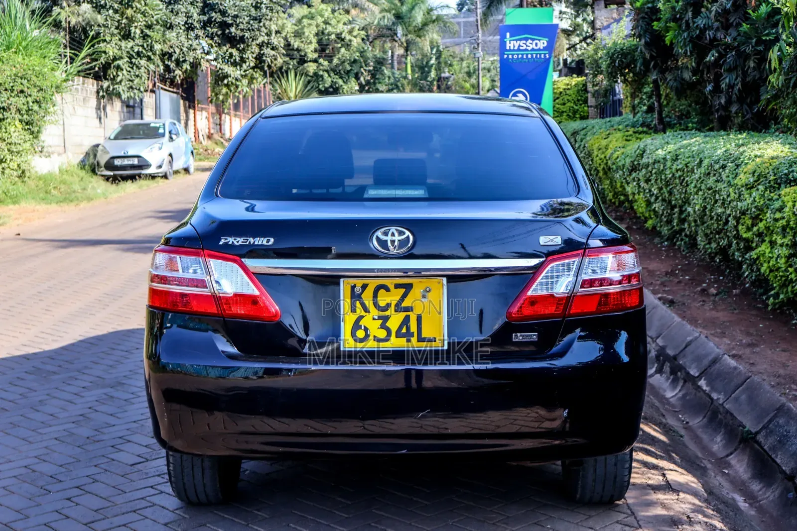 Toyota Premio 1.8 FWD 2013 Black