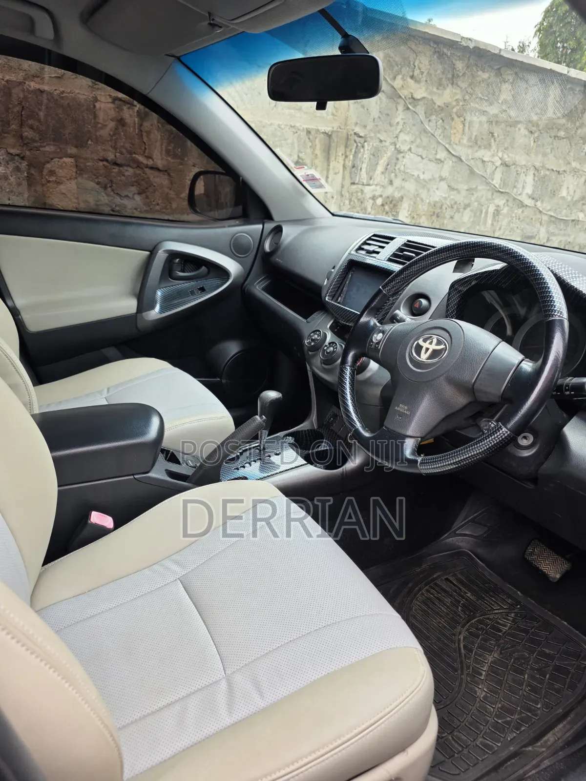 Toyota RAV4 2012 Maroon