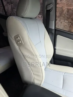Toyota RAV4 2012 Maroon