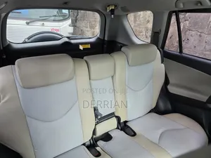 Toyota RAV4 2012 Maroon