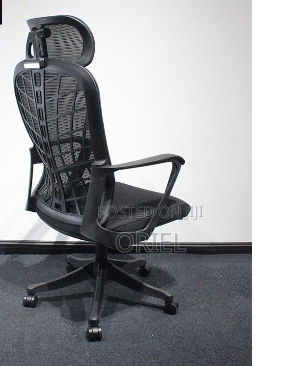 Office Chair : Mesh Back Executive Office Chair Ergonomic Design - thumbnail 4